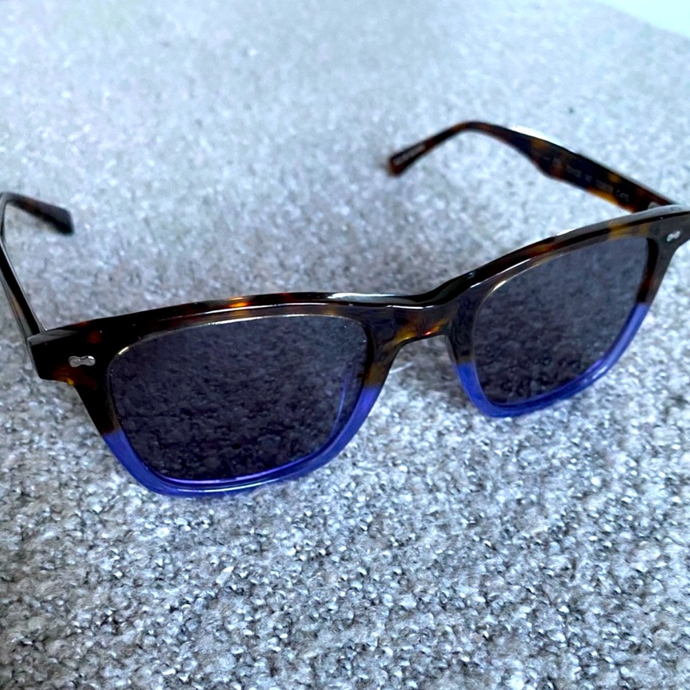 Ollie Quinn two tone wayfarer sunglasses